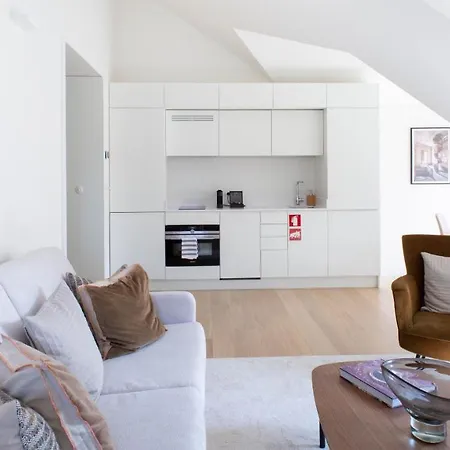 Apartment Plum Guide - The Ascension *